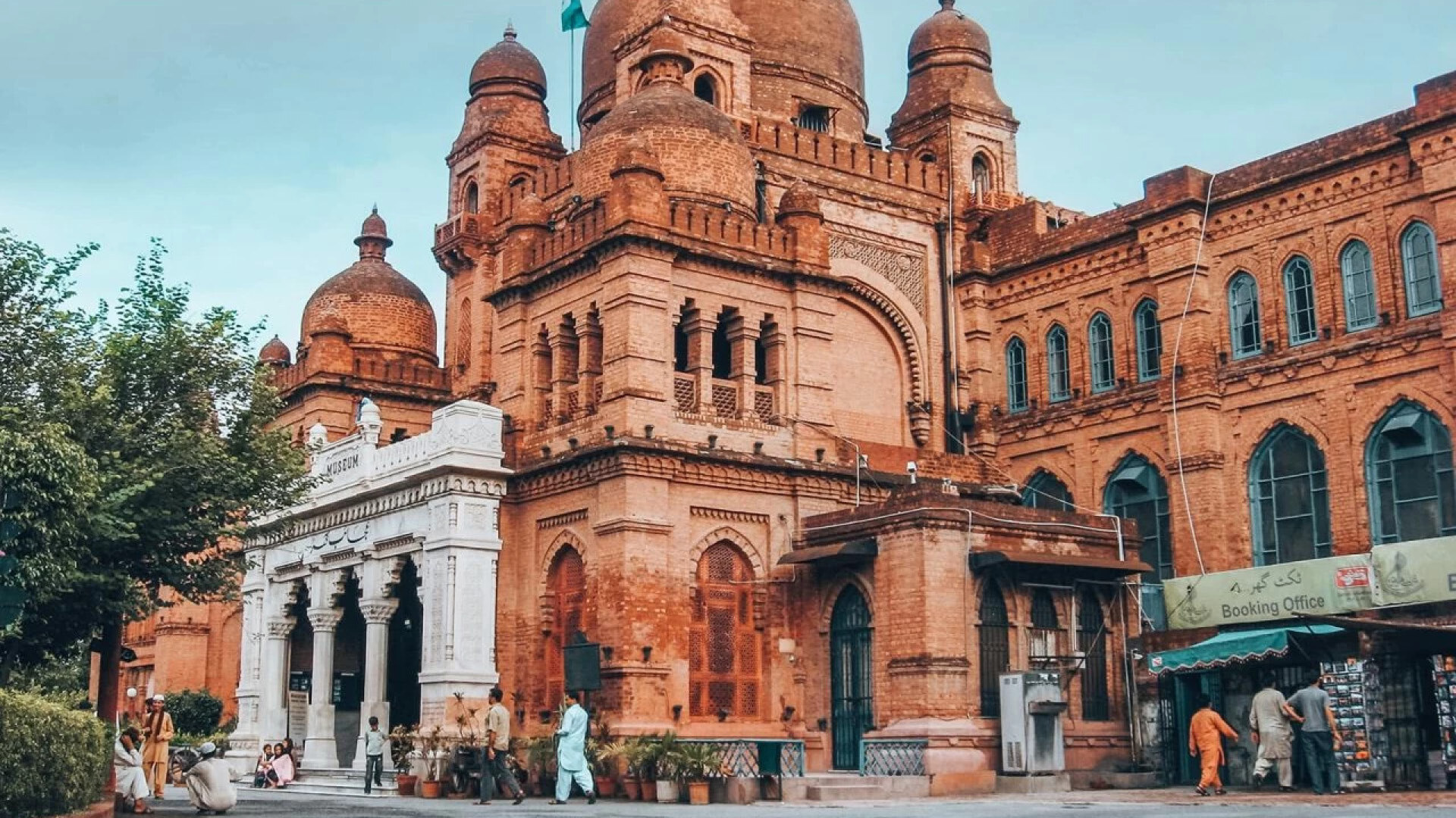 Lahore Museum. Photo Credit ©   thediaryofanomad.com